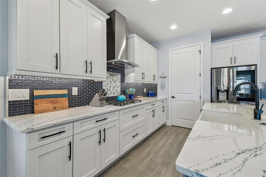 For Sale: $837,700 (3 beds, 2 baths, 2333 Square Feet)