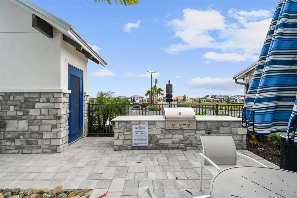 For Sale: $837,700 (3 beds, 2 baths, 2333 Square Feet)