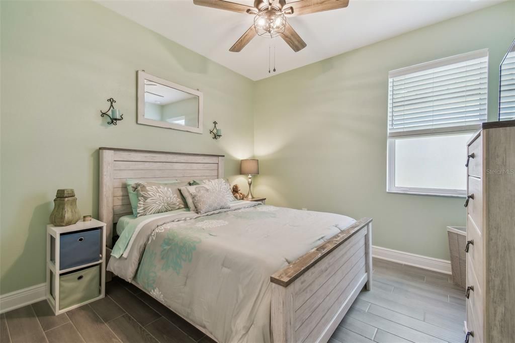 For Sale: $837,700 (3 beds, 2 baths, 2333 Square Feet)