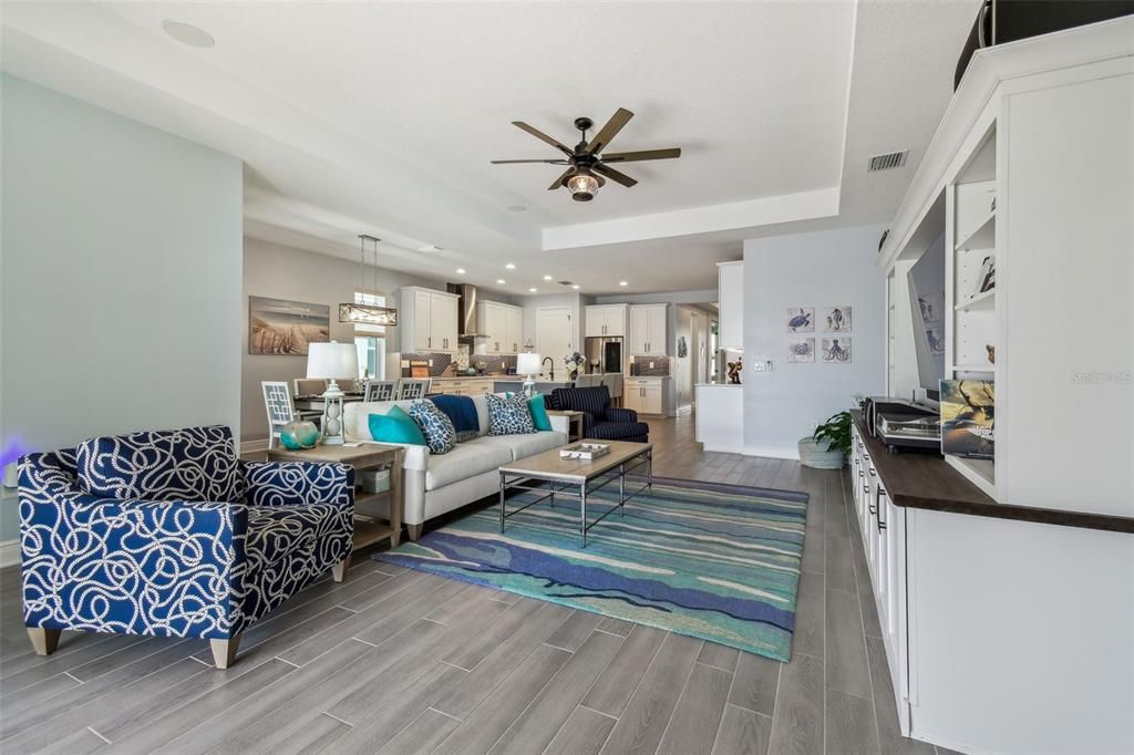 For Sale: $837,700 (3 beds, 2 baths, 2333 Square Feet)