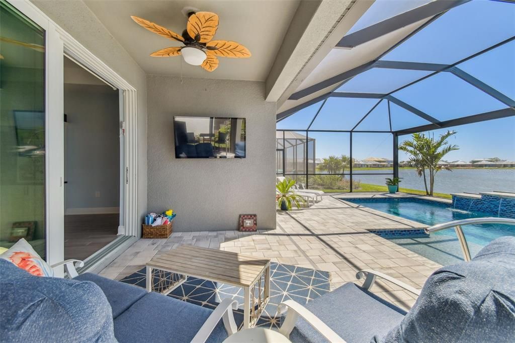 For Sale: $837,700 (3 beds, 2 baths, 2333 Square Feet)