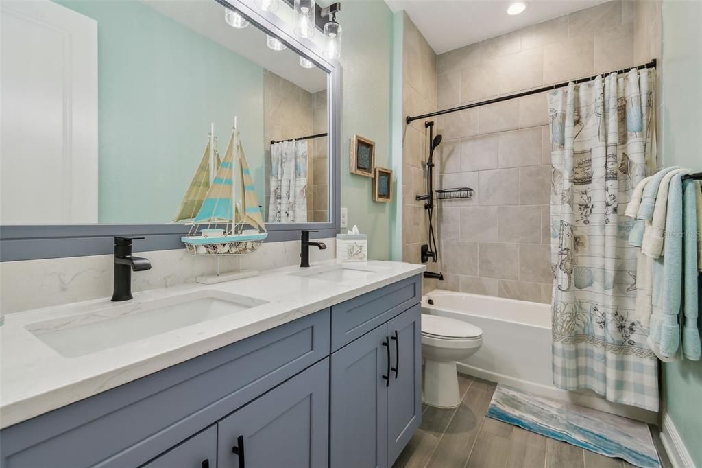 For Sale: $837,700 (3 beds, 2 baths, 2333 Square Feet)