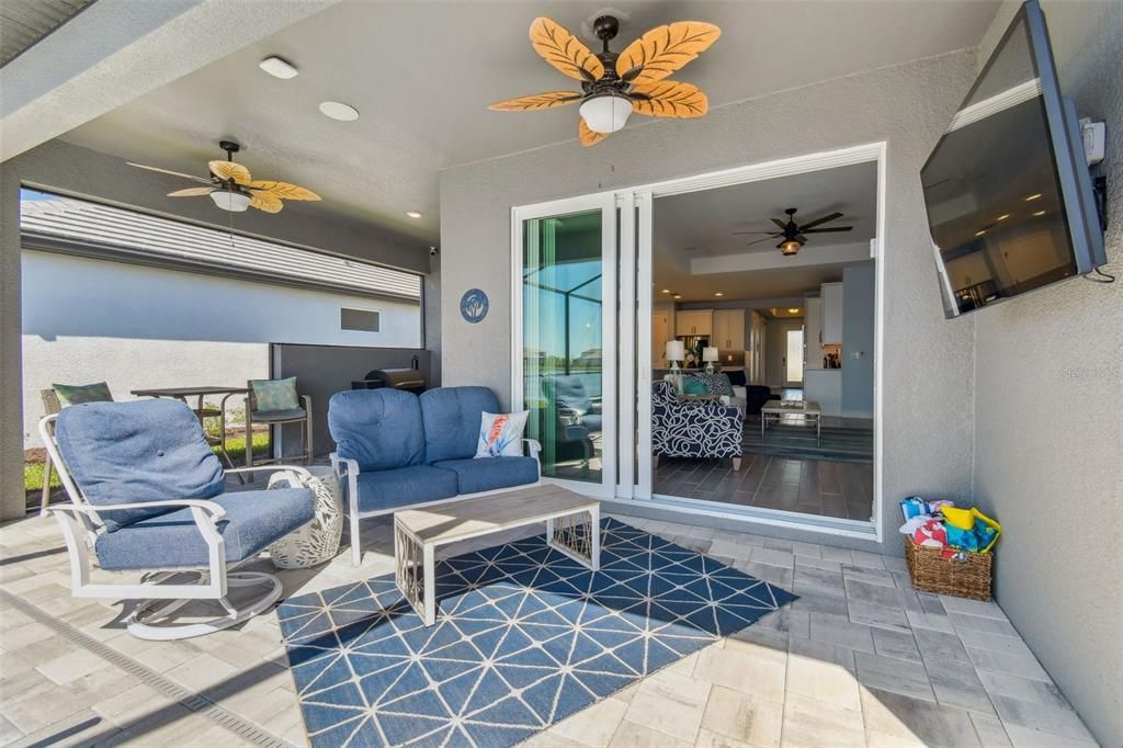 For Sale: $837,700 (3 beds, 2 baths, 2333 Square Feet)