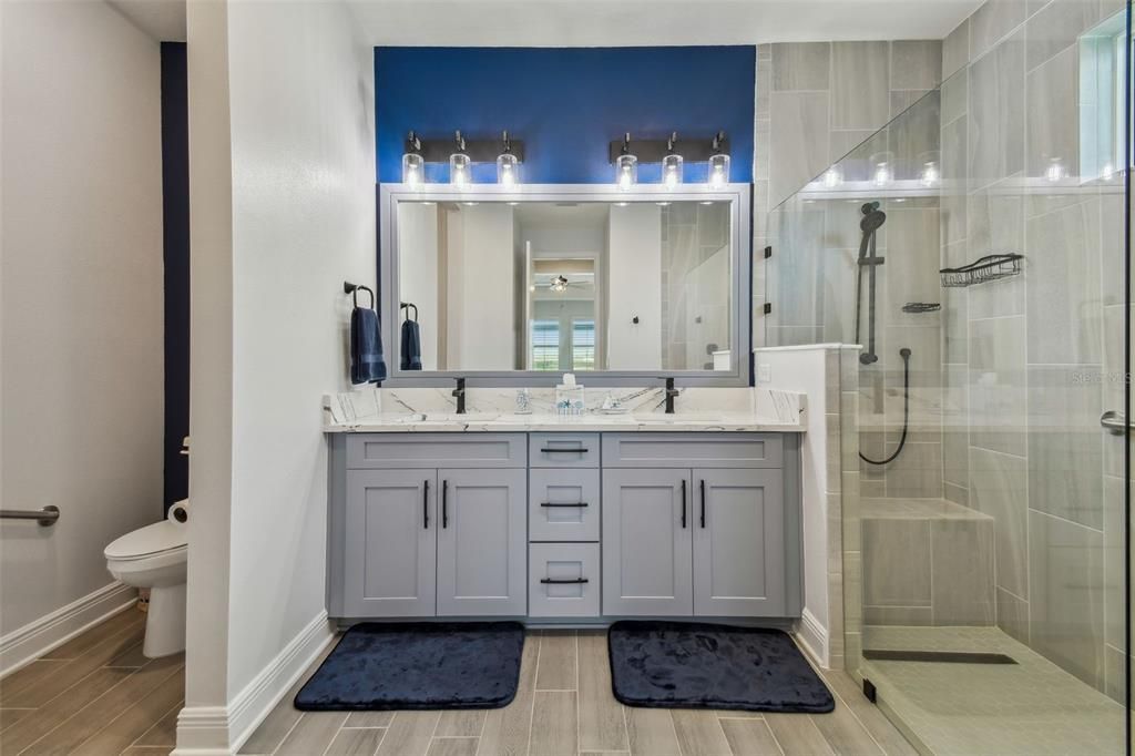 For Sale: $837,700 (3 beds, 2 baths, 2333 Square Feet)