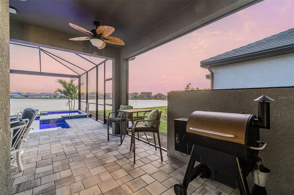 For Sale: $837,700 (3 beds, 2 baths, 2333 Square Feet)