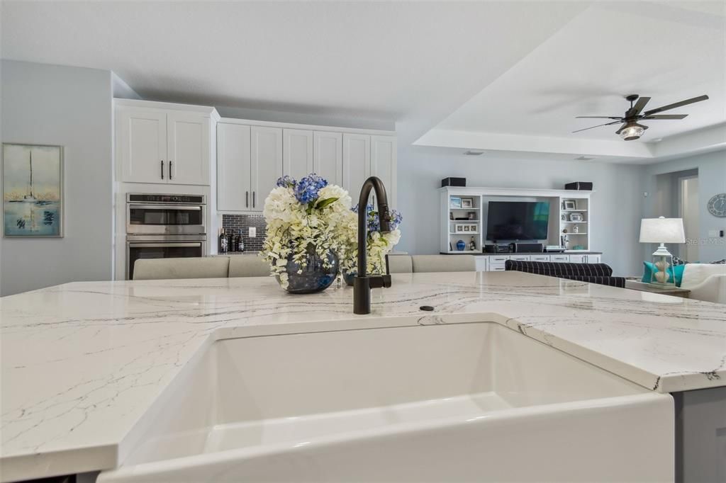 For Sale: $837,700 (3 beds, 2 baths, 2333 Square Feet)