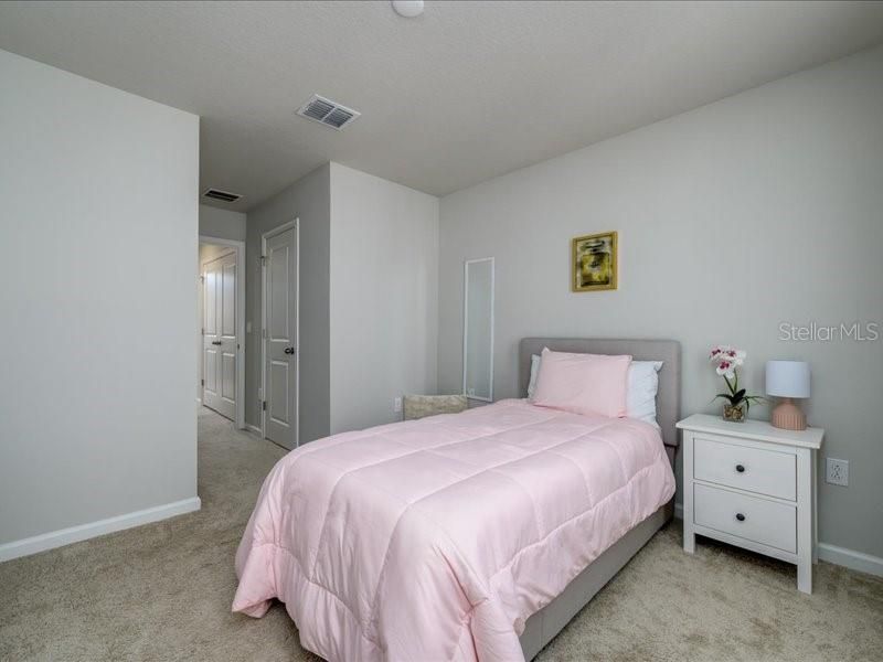 For Sale: $379,000 (3 beds, 2 baths, 1667 Square Feet)