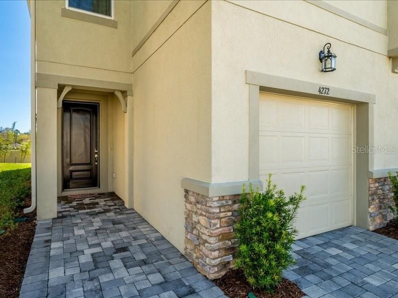 For Sale: $379,000 (3 beds, 2 baths, 1667 Square Feet)