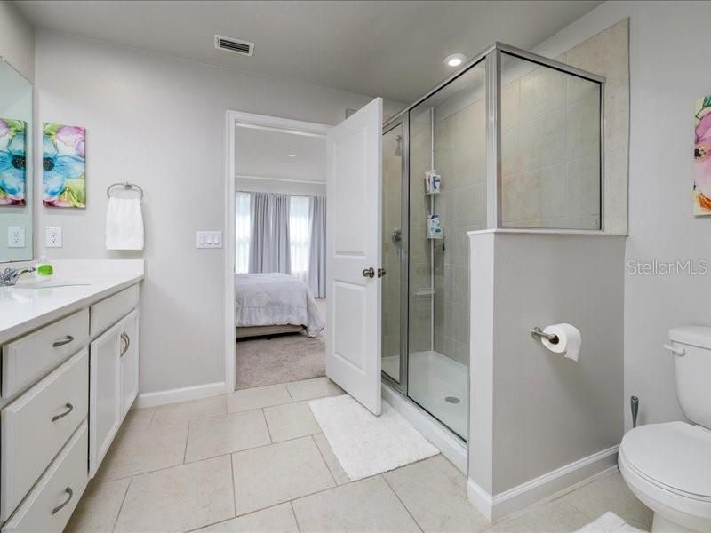 For Sale: $379,000 (3 beds, 2 baths, 1667 Square Feet)