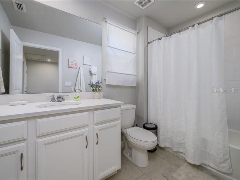 For Sale: $379,000 (3 beds, 2 baths, 1667 Square Feet)
