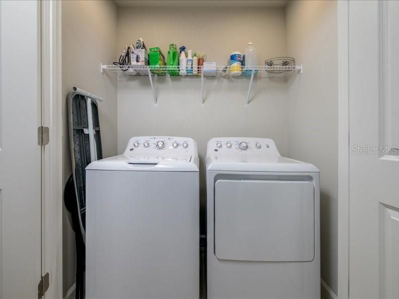 For Sale: $379,000 (3 beds, 2 baths, 1667 Square Feet)