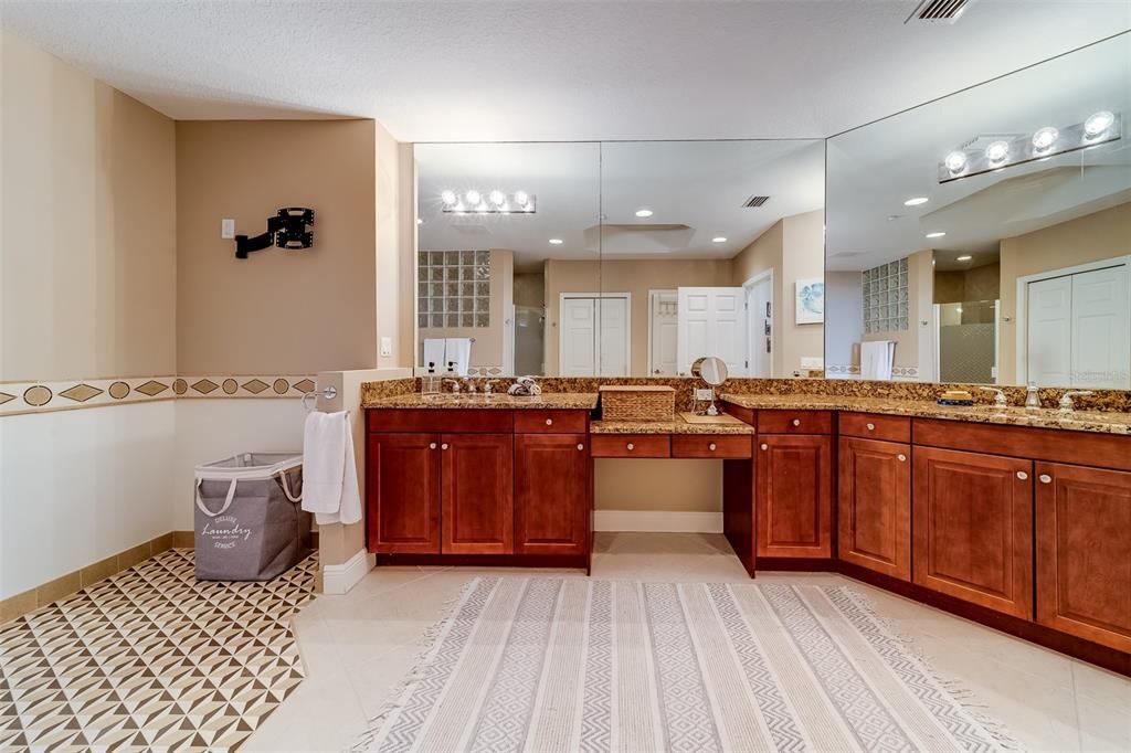 出租: $5,995 (3 贝兹, 3 浴室, 3020 平方英尺)