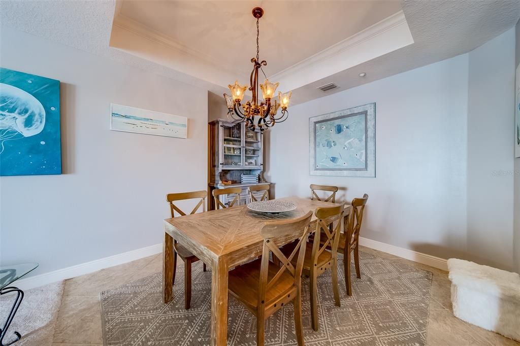 出租: $5,995 (3 贝兹, 3 浴室, 3020 平方英尺)