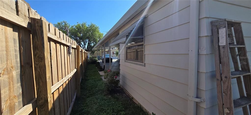 На продажу: $147,900 (2 спален, 2 ванн, 1296 Квадратных фут)