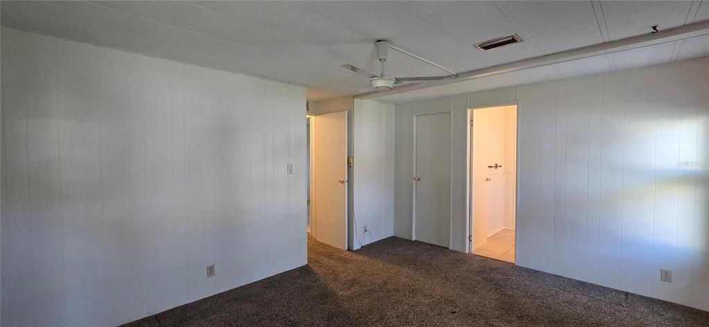 На продажу: $147,900 (2 спален, 2 ванн, 1296 Квадратных фут)