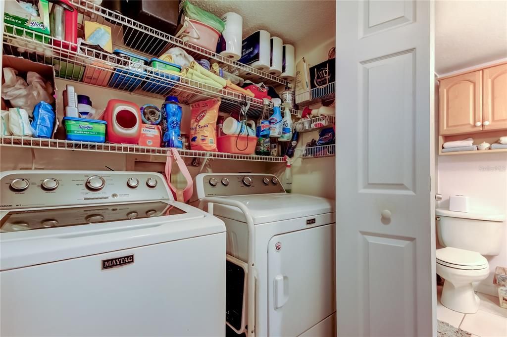 Под контрактом: $229,000 (2 спален, 2 ванн, 1200 Квадратных фут)