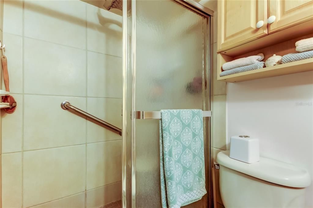 Под контрактом: $229,000 (2 спален, 2 ванн, 1200 Квадратных фут)