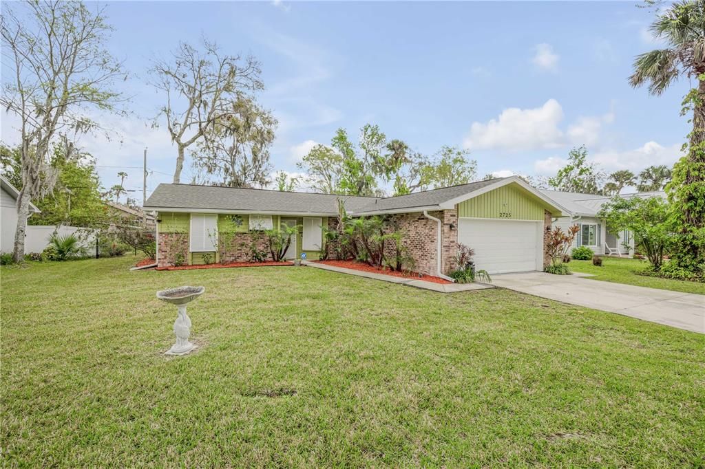 最近售出: $312,000 (3 贝兹, 2 浴室, 1282 平方英尺)