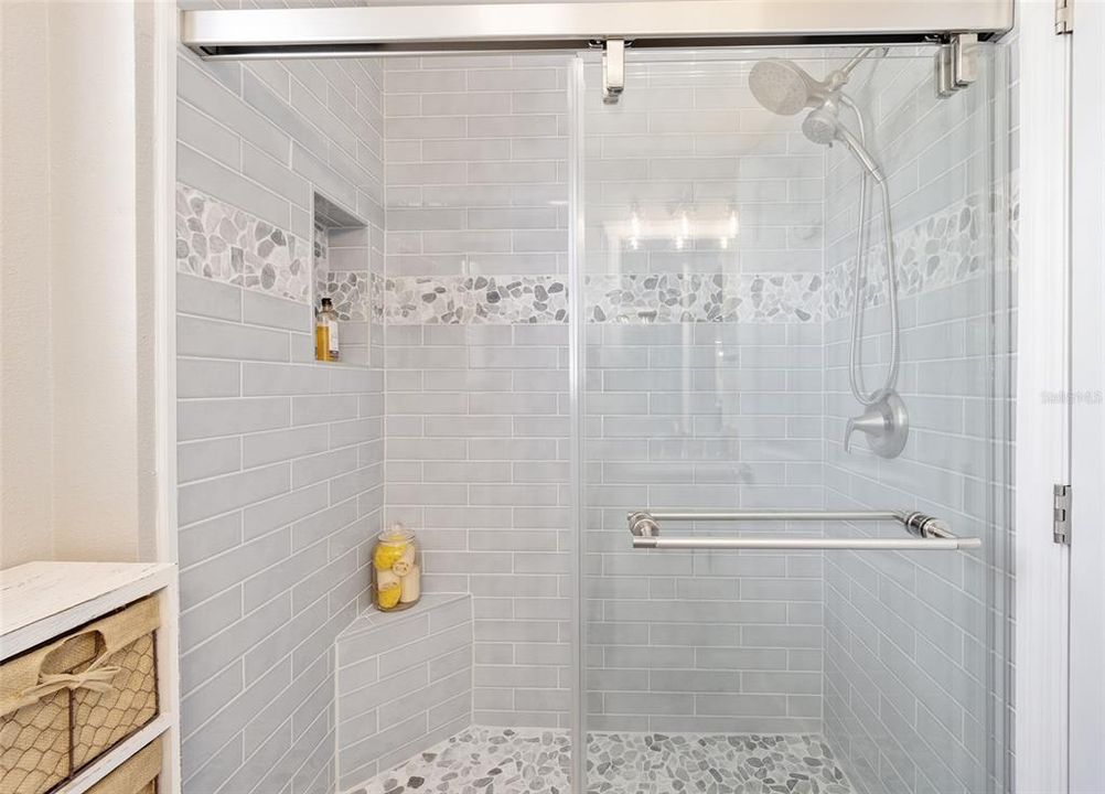 Active With Contract: $399,900 (4 beds, 2 baths, 1800 Square Feet)