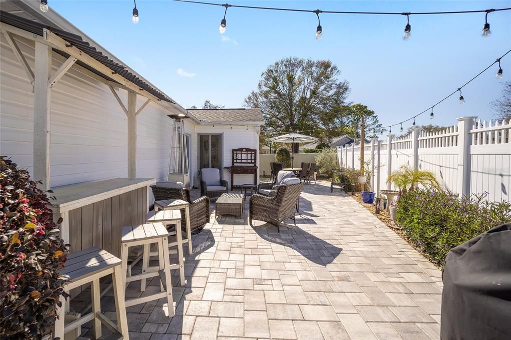 Active With Contract: $399,900 (4 beds, 2 baths, 1800 Square Feet)