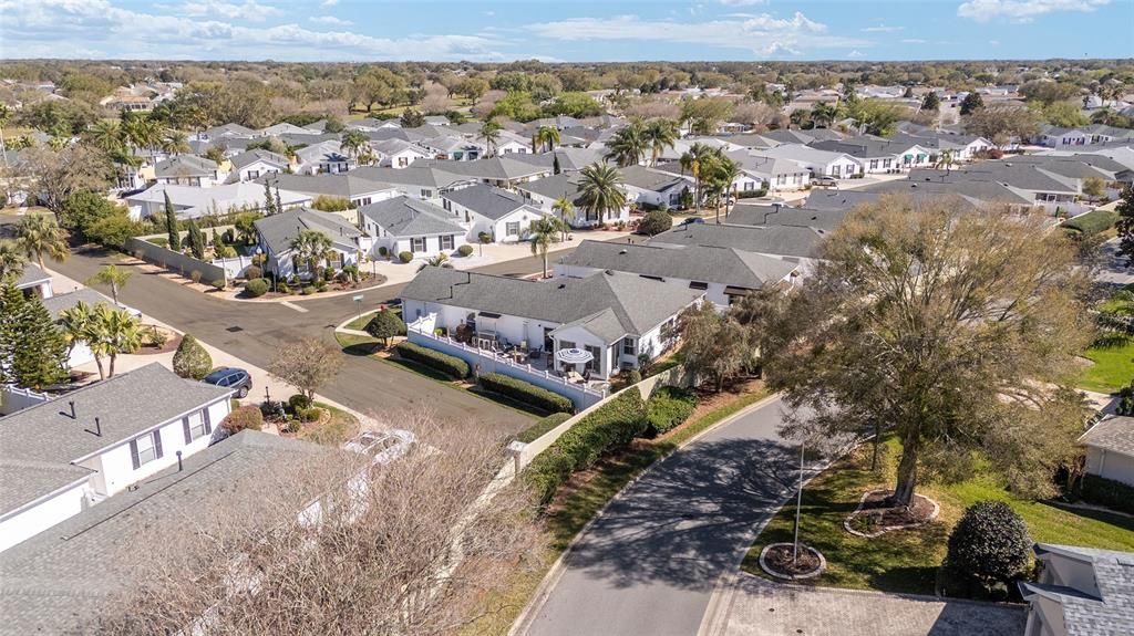 Active With Contract: $399,900 (4 beds, 2 baths, 1800 Square Feet)