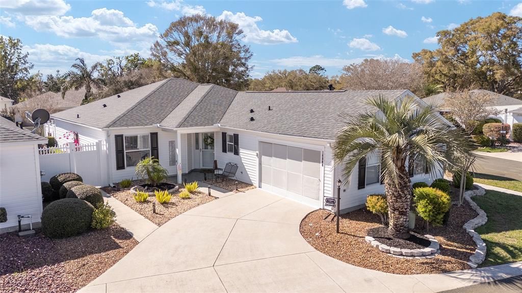 Active With Contract: $399,900 (4 beds, 2 baths, 1800 Square Feet)