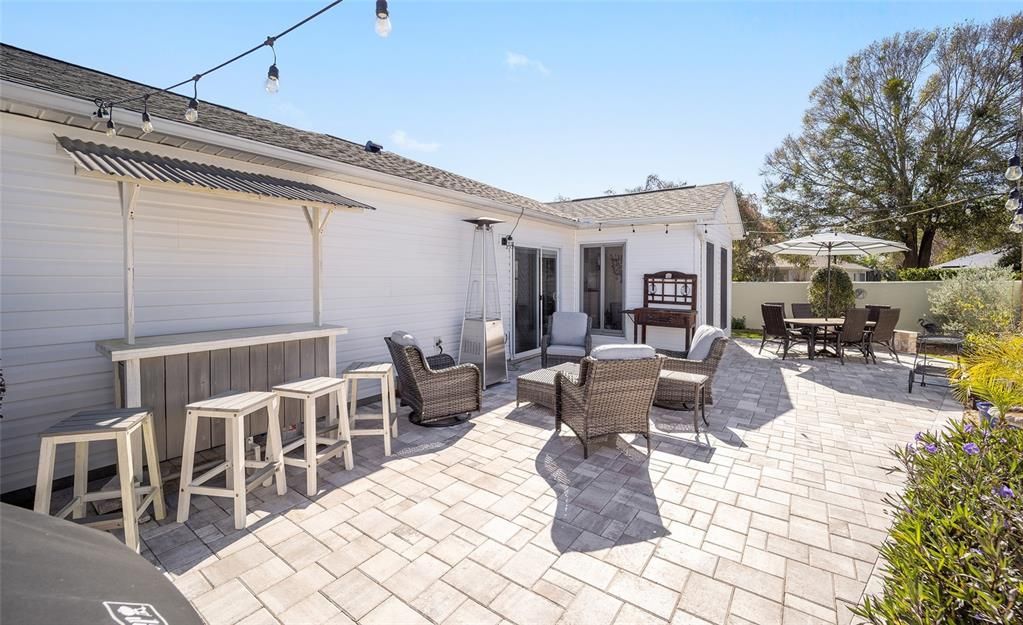 Active With Contract: $399,900 (4 beds, 2 baths, 1800 Square Feet)
