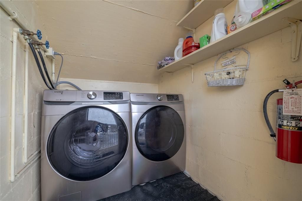 Activo con contrato: $596,000 (2 camas, 2 baños, 1010 Pies cuadrados)