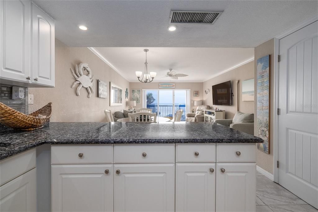 Activo con contrato: $596,000 (2 camas, 2 baños, 1010 Pies cuadrados)