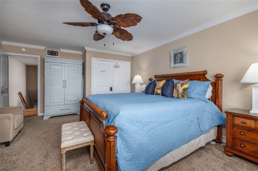 Activo con contrato: $596,000 (2 camas, 2 baños, 1010 Pies cuadrados)