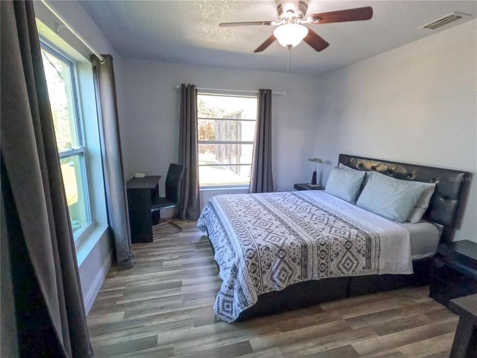 Active With Contract: $2,450 (3 beds, 2 baths, 1492 Square Feet)