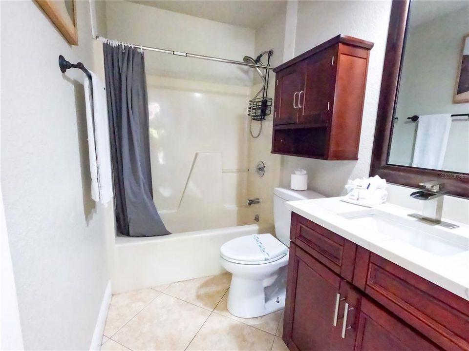 Active With Contract: $2,450 (3 beds, 2 baths, 1492 Square Feet)