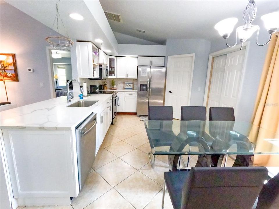 Active With Contract: $2,450 (3 beds, 2 baths, 1492 Square Feet)