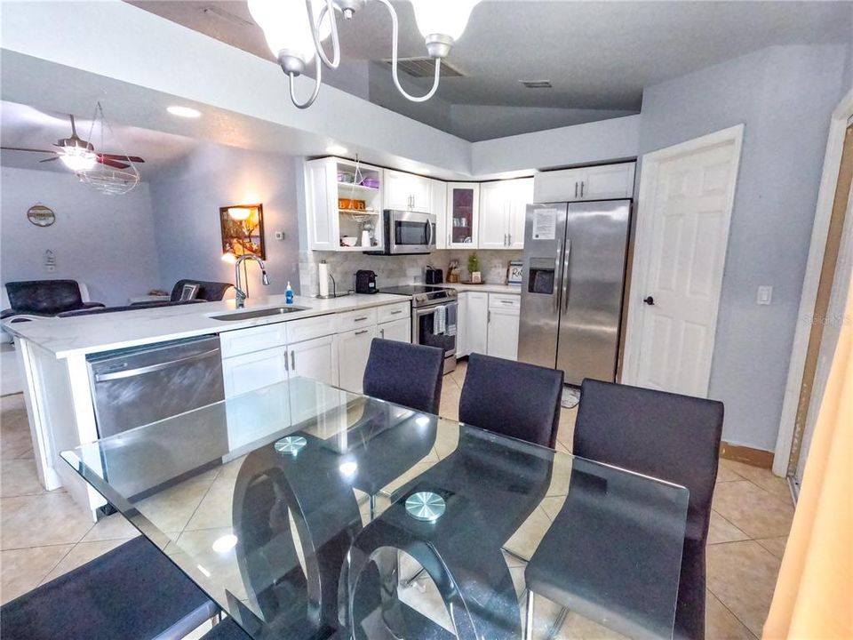 Active With Contract: $2,450 (3 beds, 2 baths, 1492 Square Feet)