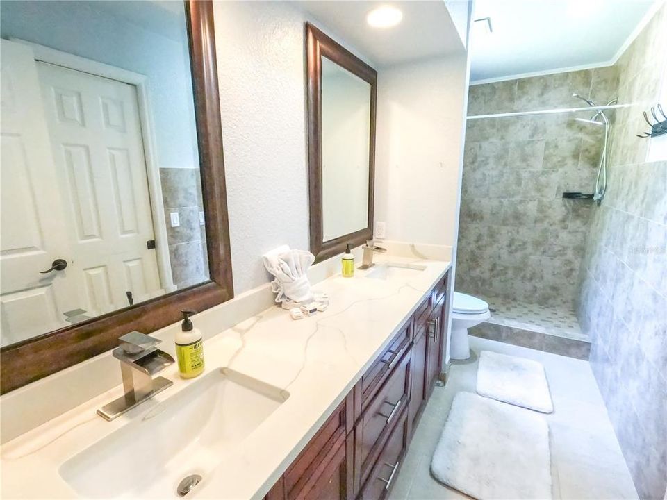 Active With Contract: $2,450 (3 beds, 2 baths, 1492 Square Feet)