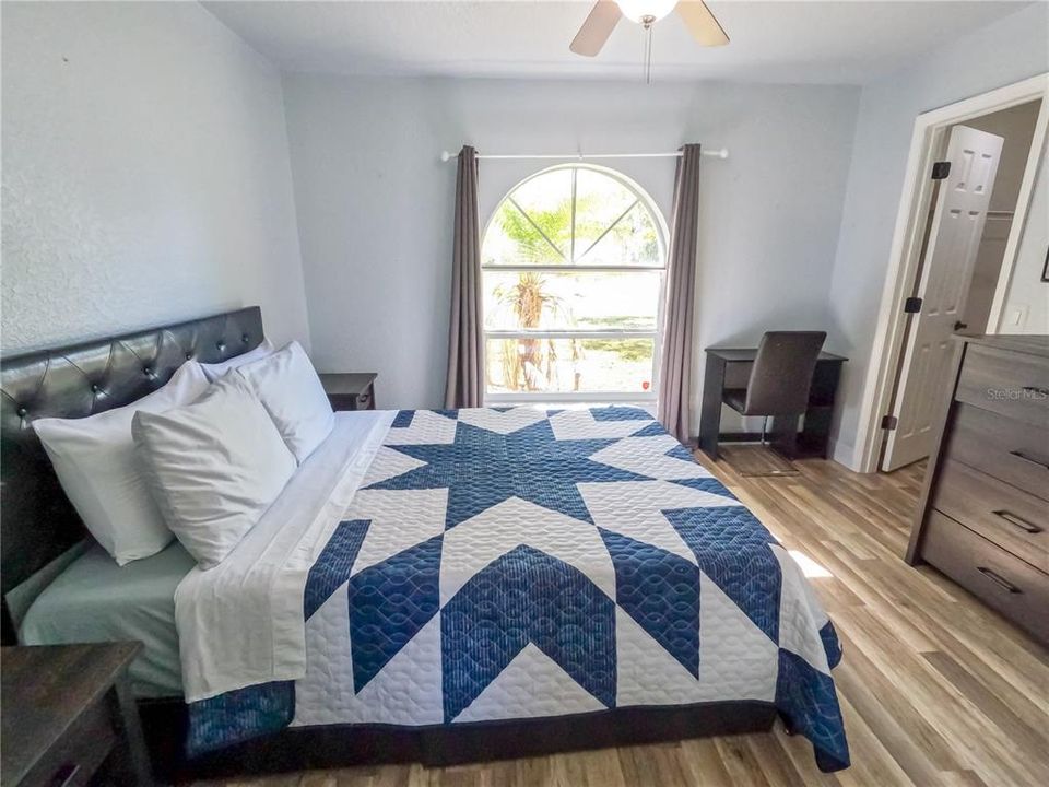 Active With Contract: $2,450 (3 beds, 2 baths, 1492 Square Feet)