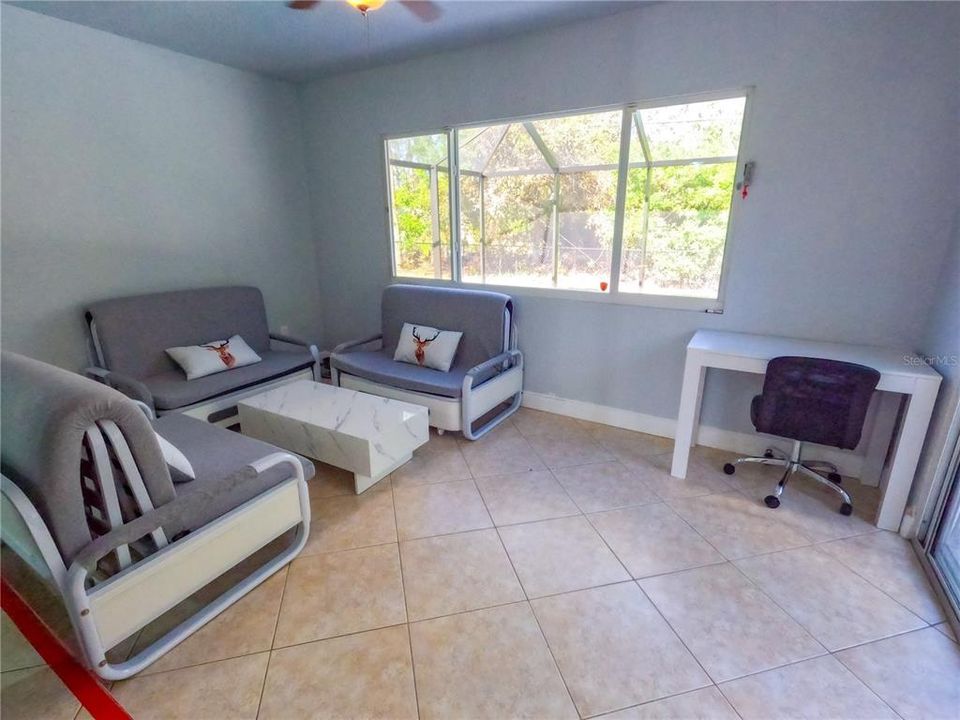 Active With Contract: $2,450 (3 beds, 2 baths, 1492 Square Feet)