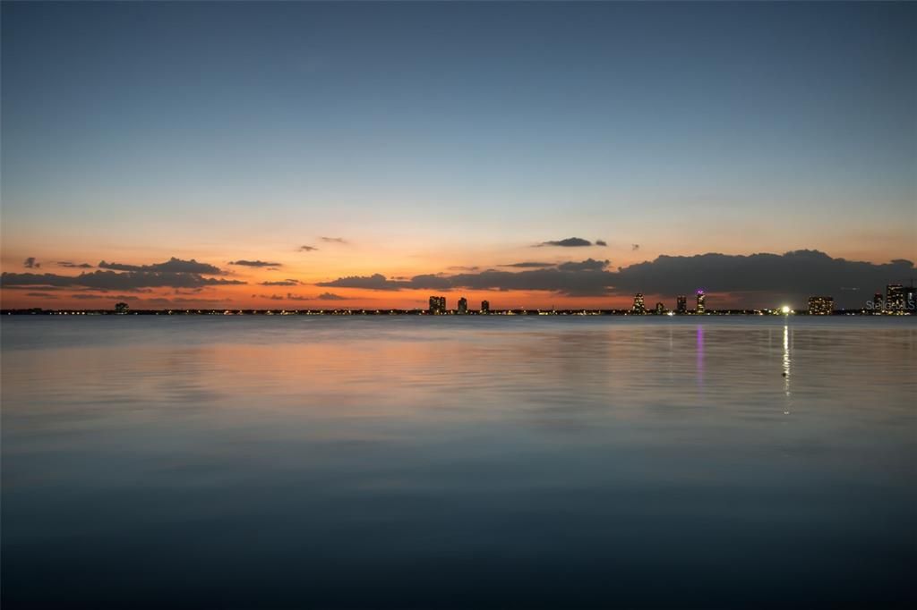 Недавно продано: $5,950,000 (4 спален, 2 ванн, 2285 Квадратных фут)