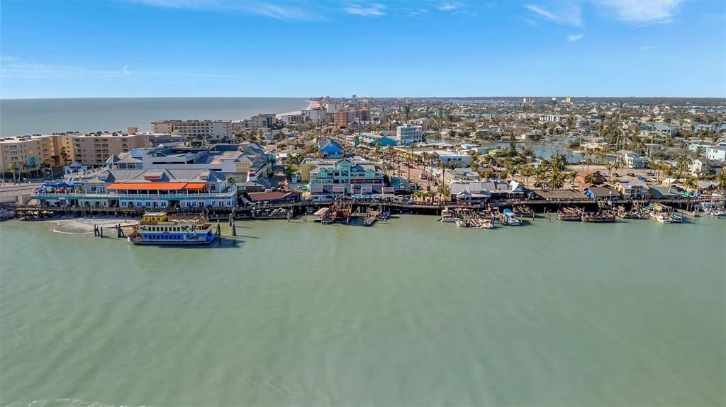 待售: $425,000 (0.09 acres)