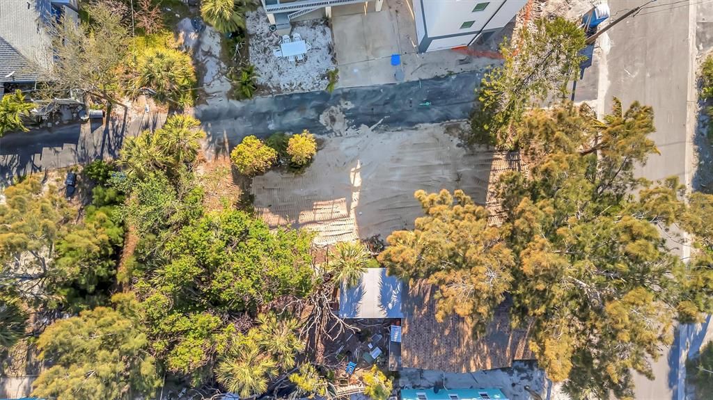 待售: $425,000 (0.09 acres)