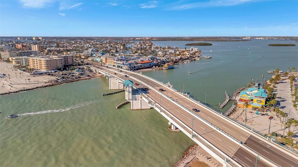 待售: $425,000 (0.09 acres)