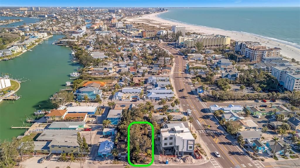 待售: $425,000 (0.09 acres)