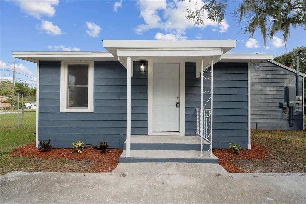 Active With Contract: $164,000 (3 beds, 1 baths, 968 Square Feet)