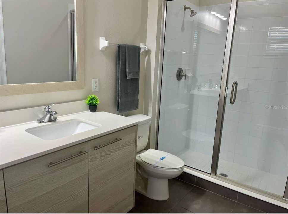 En Venta: $320,000 (4 camas, 4 baños, 2537 Pies cuadrados)