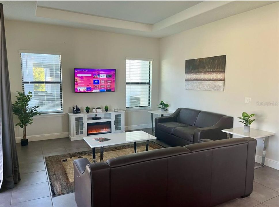 En Venta: $320,000 (4 camas, 4 baños, 2537 Pies cuadrados)