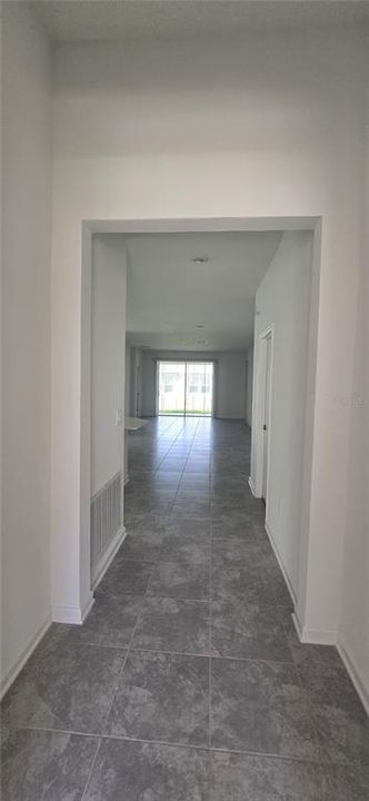 For Rent: $1,750 (3 beds, 2 baths, 2155 Square Feet)