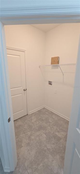 For Rent: $1,750 (3 beds, 2 baths, 2155 Square Feet)