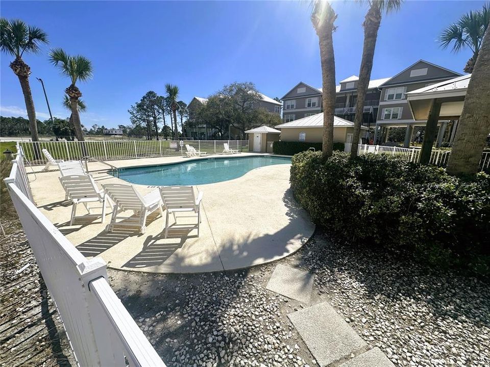 На продажу: $219,000 (2 спален, 2 ванн, 1200 Квадратных фут)