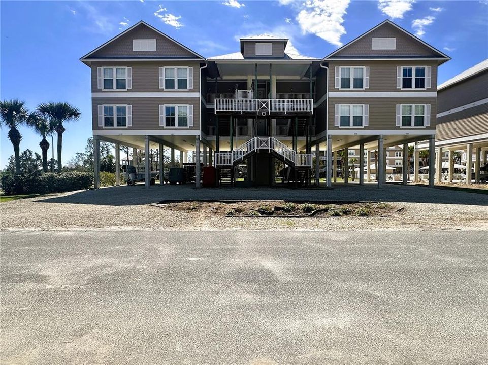 На продажу: $219,000 (2 спален, 2 ванн, 1200 Квадратных фут)