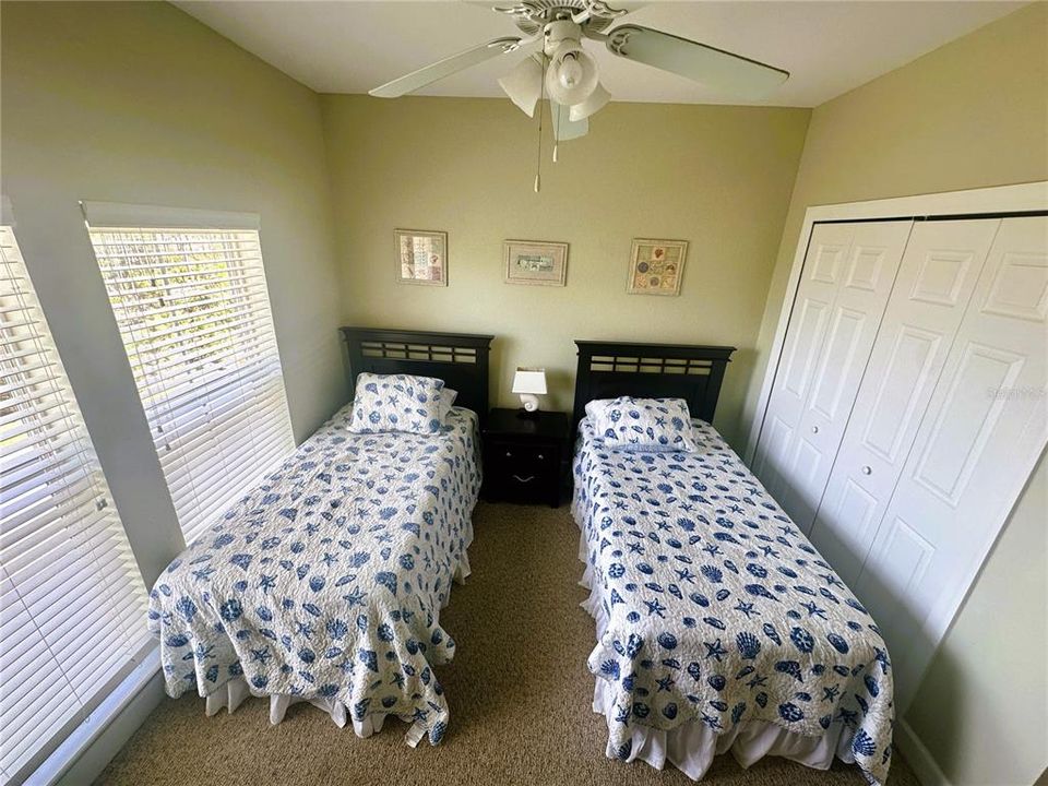 На продажу: $219,000 (2 спален, 2 ванн, 1200 Квадратных фут)